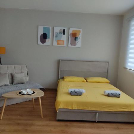 Apartman Andjela بلوزين المظهر الخارجي الصورة