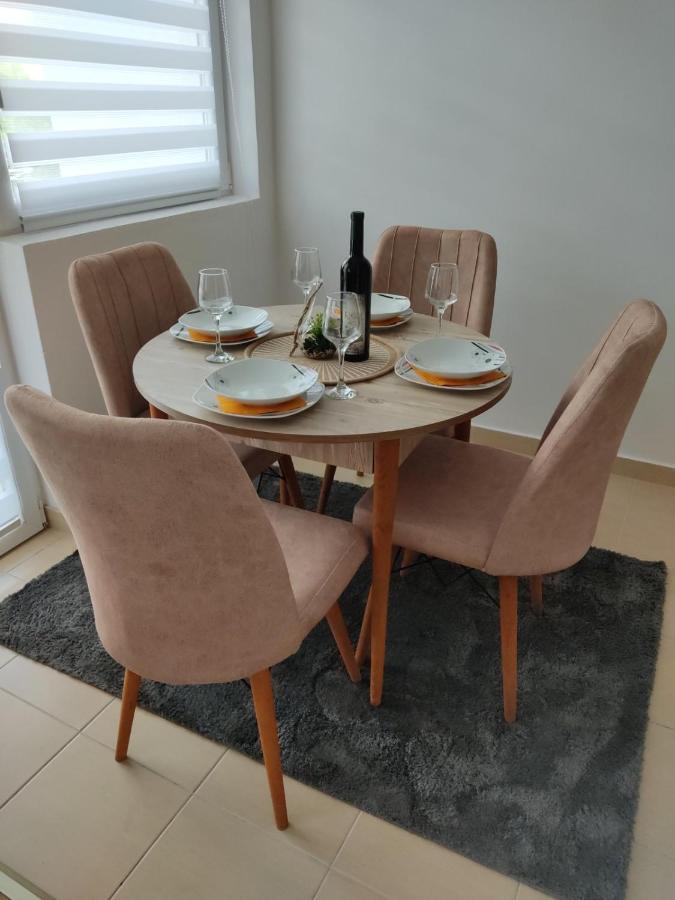 Apartman Andjela بلوزين المظهر الخارجي الصورة