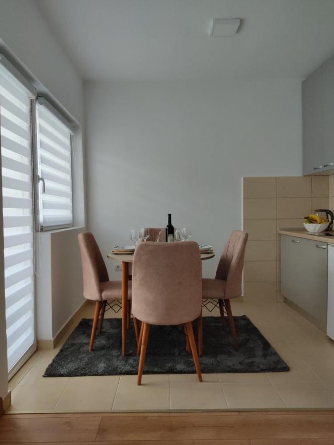 Apartman Andjela بلوزين المظهر الخارجي الصورة